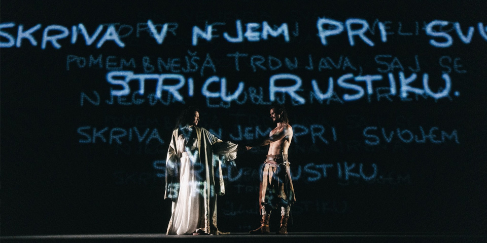 Pod svobodnim soncem